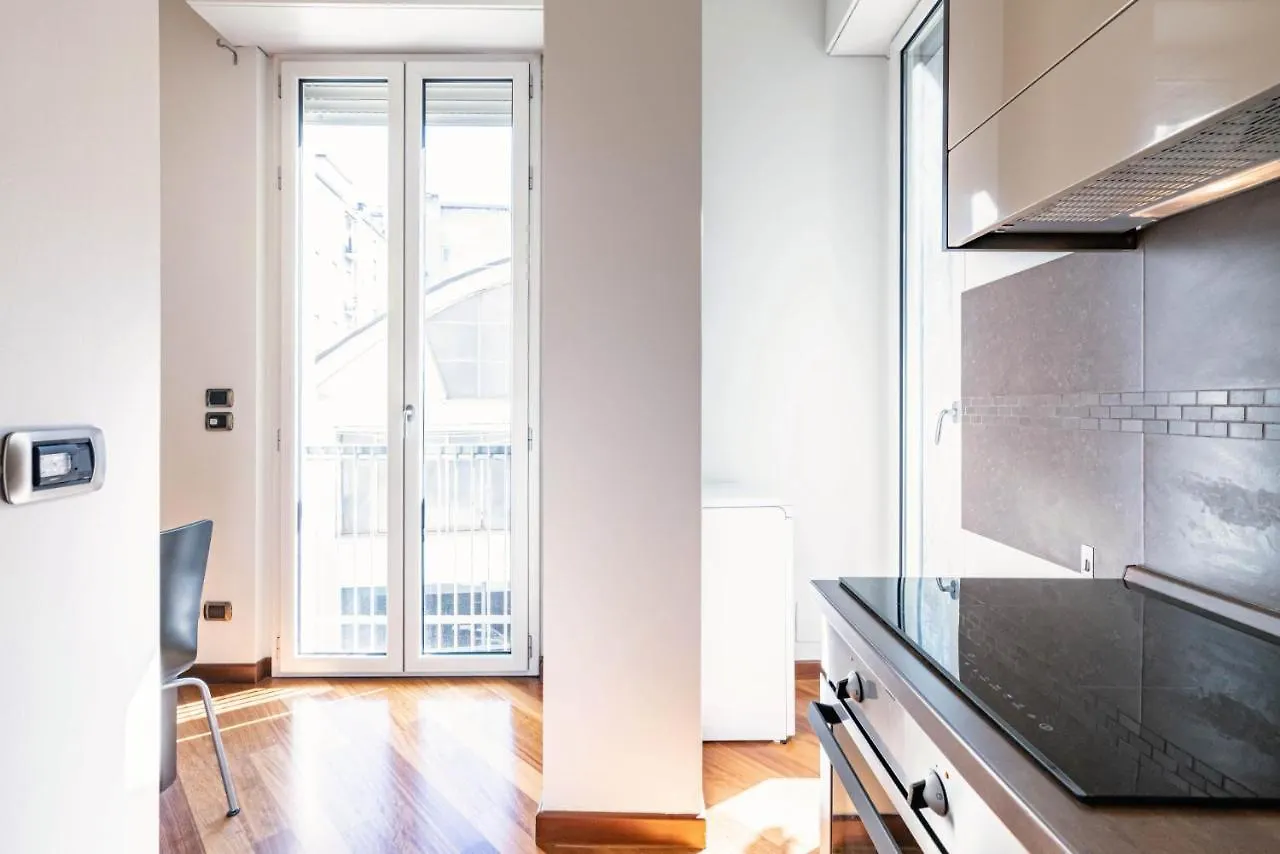 Easylife - Moderno Rifugio In Zona Bocconi Apartment Milan Italy